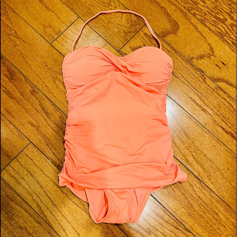 Tommy Bahama Size 6 coral one piece Gently used.